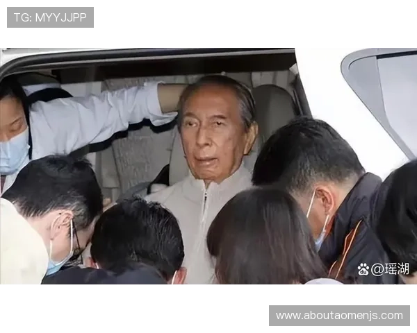 澳门哪个赌场是何鸿燊的，了解何鸿燊在澳门的赌场帝国及其对澳门经济的贡献